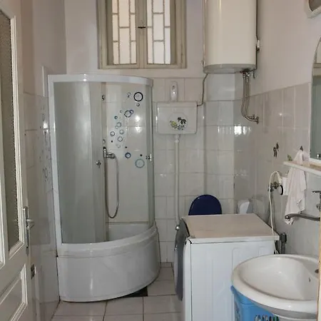 Time Hostel *